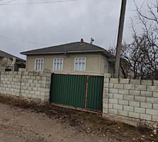 Продается дом 5 комнат 121 кв. м. с. Корлатень. Газифицирован,