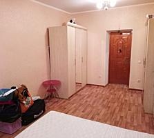 Продаются две комнаты в общежитии с ремонтом.