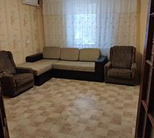 Продается 2 комнатная квартира 1 этаж. Юбилейная 59.