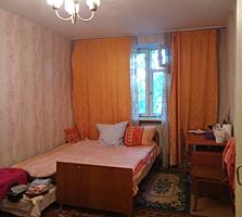 БЕНДЕРЫ 1-комнатная квартира в ЦЕНТРЕ 1/5 эт. ВСЁ РЯДОМ