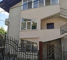 Se ofera spre vinzare apartament cu 2 odai intr-o casa de club in ...