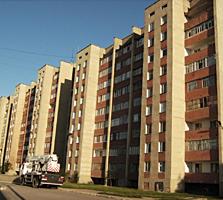 Продается двухкомнатная квартира на 2 этаже в "китайской стене"