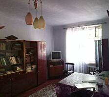Двухкомнатная квартира 40 м2, центр ул. Кирова 147, 2 этаж/5, 10000$