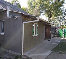 Продается полдома 50 кв. м. с автономным отоплением 2 комнаты кухня,