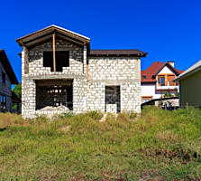 Se vinde casă, com Cruzești, 120 mp, 5,5 ari. Casa este ...