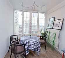 Se vinde apartament cu 2 camere, amplasat în sect. Centru, pe str. ...