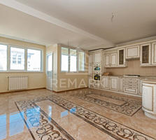 Spre vânzare apartament mega superb pe str. S. Lazo în artera ...