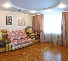 Vînd. Numărul de camere: Apartament cu 4 camere şi mai mult. Fond ...