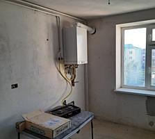 Продается большая 3-комнатная квартира 71 кв. м. с автономным отоплен.