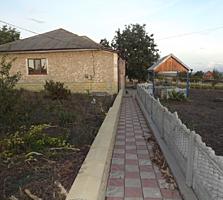 Casa buna de locuit, incalzire autonoma, baie, WC, teren de 24 ari, la