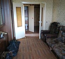 2 ком. квартира. ул. Космонавтов. Недорого