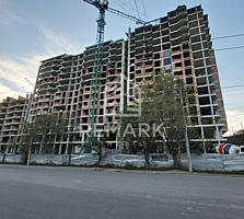 Se vinde apartament cu 3 camere, pe str. Mircea cel Bătrân, în noul ..