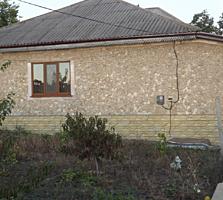 Casa buna de locuit, incalzire autonoma, baie, WC, teren de 24 ari, la