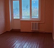 Продаётся 1-комнатная квартира на Красных Казармах.