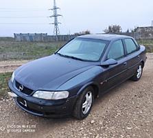 Срочно Opel Vectra B 1.8 АКПП 1500 У. Е