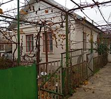 Парканы!!! Дом из трех комнат!!! Гараж, сарай, погреб.
