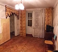 Продается 2-комнатная квартира на Бородинке 2/3