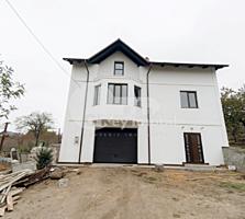 Se oferă spre vânzare casă poziționată în 3 nivele, în zonă de ...