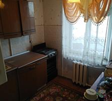 Продам 2-х ком. кв. 4/5 Центр г. Бендеры.