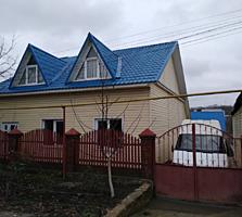 Продается 1,5 –этажный дом 80 кв. м. на 12 сотках земли.
