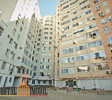 Vă prezentăm apartament exceptional cu 3 odai + living in Centrul ...