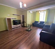 Vînd. Numărul de camere: Apartament cu 4 camere şi mai mult. Fond ...