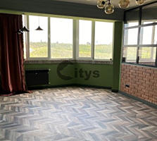 Vînd. Numărul de camere: Apartament cu 3 camere. Fond locativ: ...