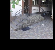 Apartament cu 2 odai +terasa, practic casa pe pamint