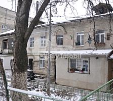 Se vinde apartament de tip garsonieră situat în sectorul Botanica, ...