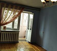 Продам 2-комнатную 4/5, Героев Крут