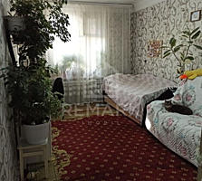 Se vinde apartament, amplasat în centrul istoric al orașului pe str. .