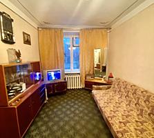 Продаётся 2х комнатная квартира (Парк Победы)
