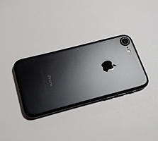 Apple iPhone 7 128Gb(4G/VoLTE/CDMA/GSM) - 4200 рублей