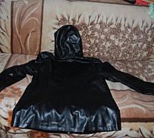 Продаются отличные женские весенние куртки размер 50-52 - по 50 рублей