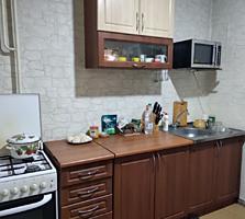 Продам 3 комнатную в центре, 143с, 7/9 этаж