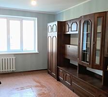 Se ofera spre vinzare apartament spatios cu 3 odai in sectorul ...
