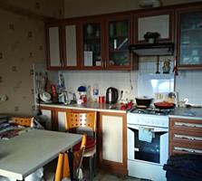 Продаю однокомнатную квартиру с ливингом новострой автономное отопл.