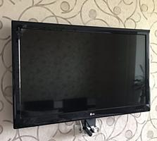 Продам телевизор LG + smart TV box