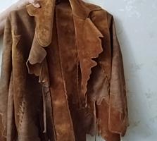 Продаю Модельную новую куртку, мягкий Плюш, под кожу, размер 44-46