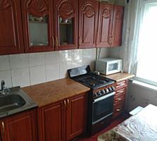 3- комнатная. Центр. Парк Горького.