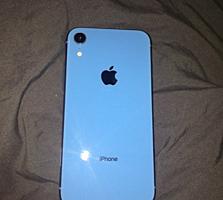 iPhone XR 64 GB в очень хорошем состоянии.