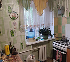 2-комнатная на Красных Казармах, 3/4, не угловая, 15000 $