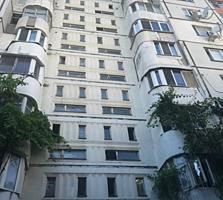 Oferim spre vanzare un apartament cu 3 odai, seria 143 în inima ...