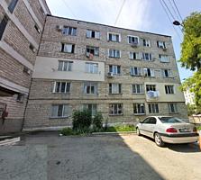 Spre vinzare se propune apartament spatios in sectorul Sculeni. ...