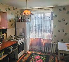 Продается 2-х ком. квартира на Красных Казармах 9/9