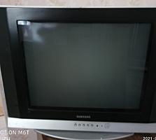Продам в хорошем состоянии 2 телевизора по 250₽