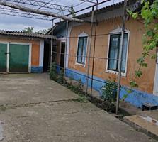 Продам два дома в одном дворе в с. Чобручи