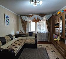 Vând apartament cu 3 odăi la Flacăra, Buiucani!