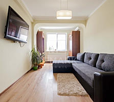 Se vinde apartament cu 2 camere, situat în inima capitalei, str. ...