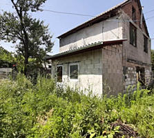Vînd. Număr de nivele: 2 şi mai multe. Număr de camere: 3. Starea ...